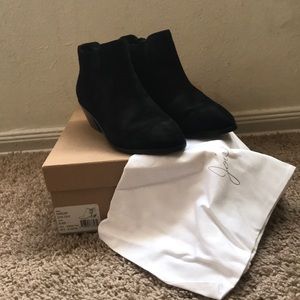 Barlow Suede Joie booties